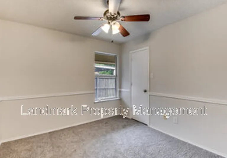 625 Hollyberry Dr — Photo 14
