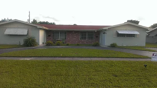 7324 NW 16th St Photo 1