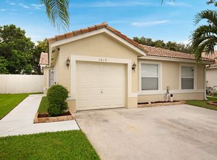 1025 Fosters Mill Rd, Boynton Beach, FL 33436