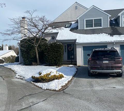 2nd image of 43 Hunters Run