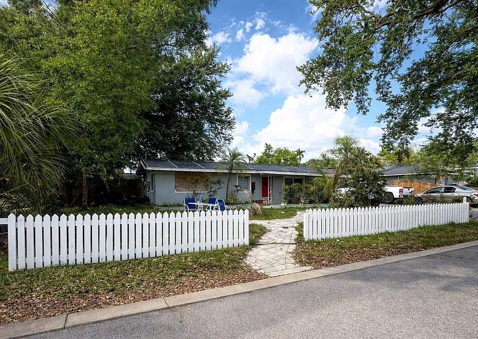 1st image of 1525 7TH AVENUE DRIVE E