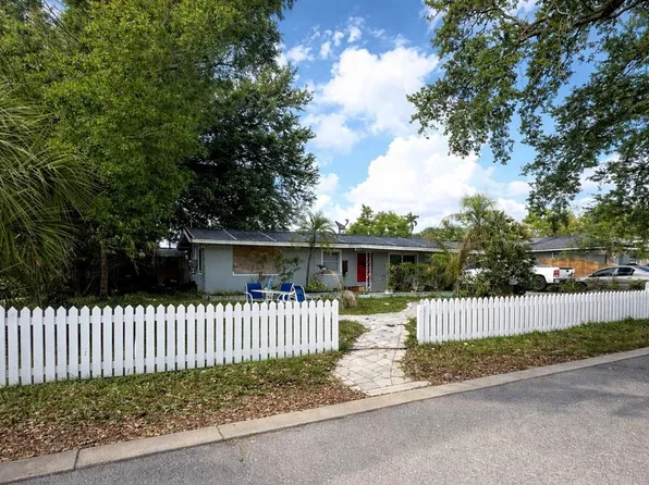 1525 7th Avenue Dr E, Bradenton, FL 34208