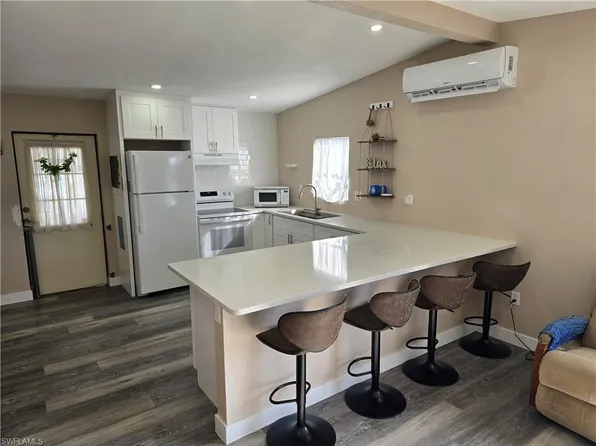 4701 Leilani LN, BONITA SPRINGS, FL 34134