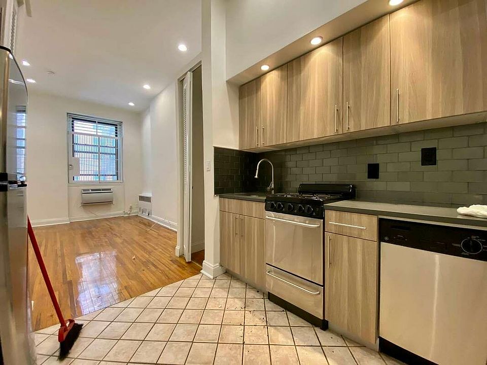 1st image of 328 E 93rd St #1AA