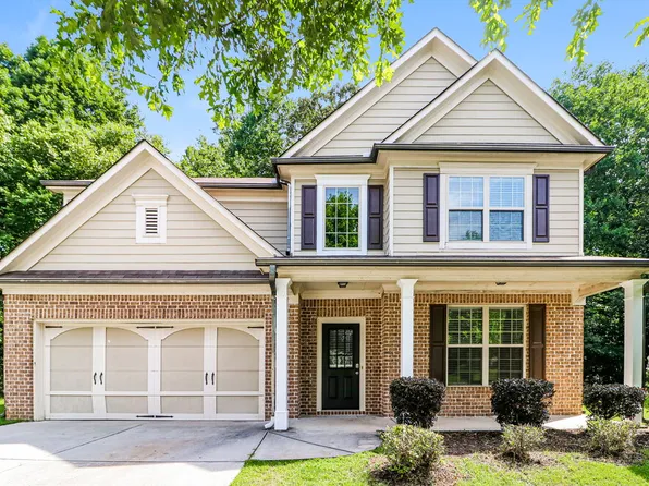 321 Moorland Ct, Lawrenceville, GA 30043