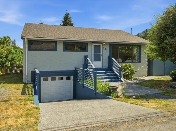 423 Hambrook St, Ladysmith, BC V9G 2B7