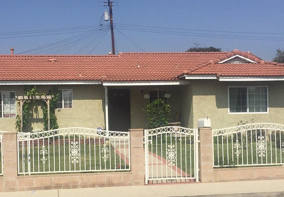1st image of 2221 Laurel Ave
