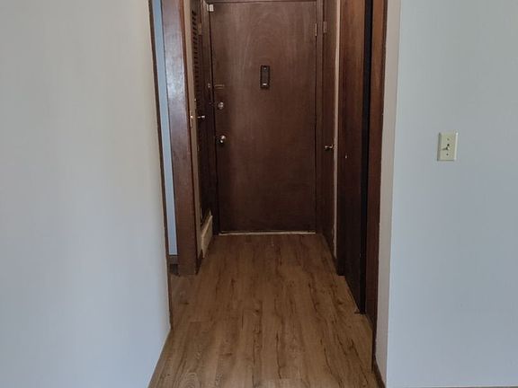 3rd image of 1016 N 47th Ave #1016/02