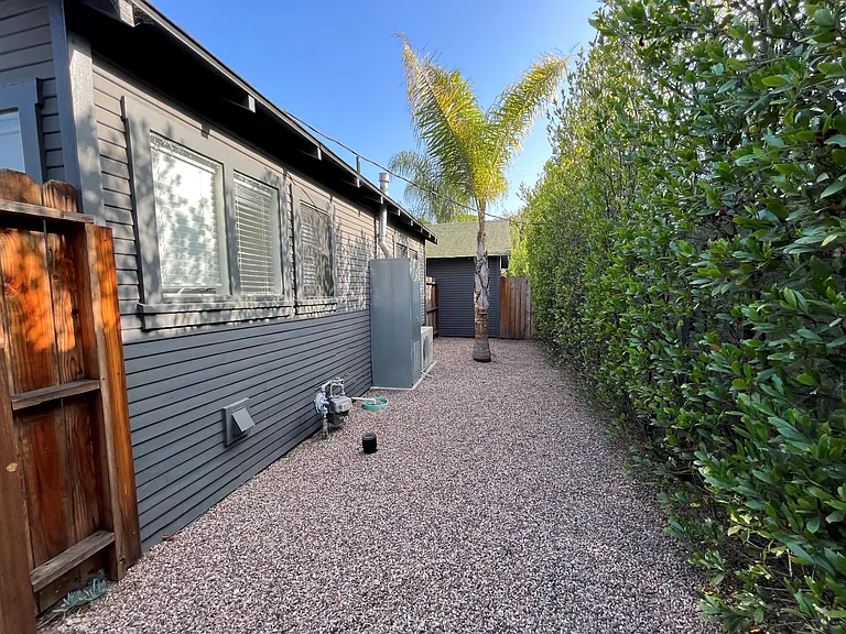 9054 Carson St #D — Photo 13