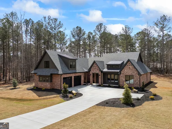 1080 Spratlin Mill Dr, Hull, GA 30646