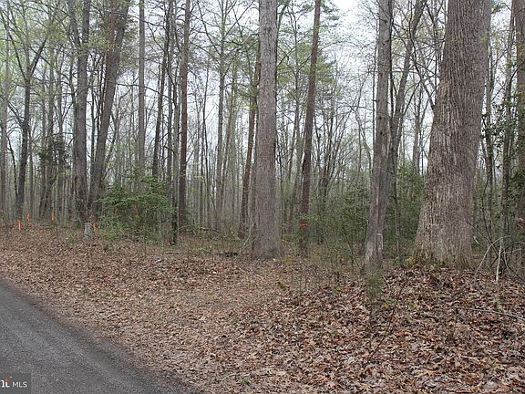 3rd image of Cooke Pl