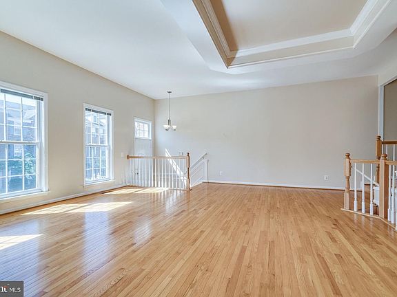 4th image of 6852 Alicia Ct