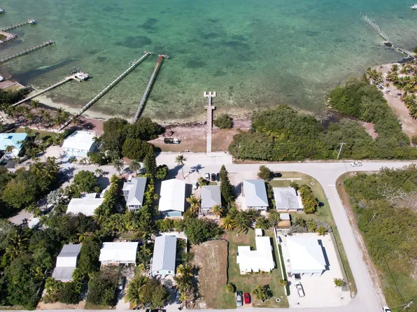 57529 Bailey St, Grassy Key, FL 33050