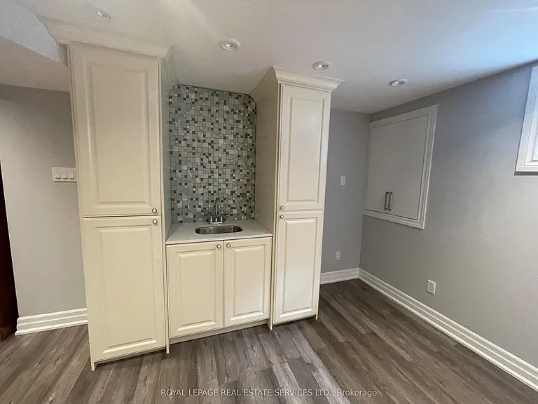 18 Sir Gawaine Pl — Photo 25