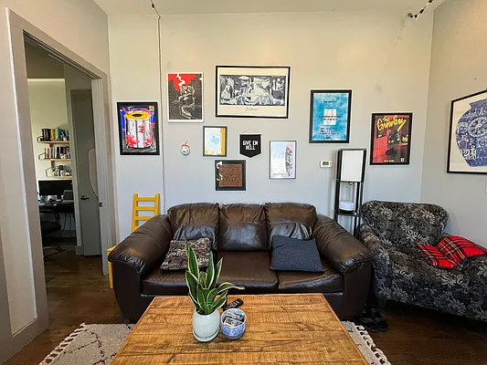 Rented by Pear NYC LLC | media 2