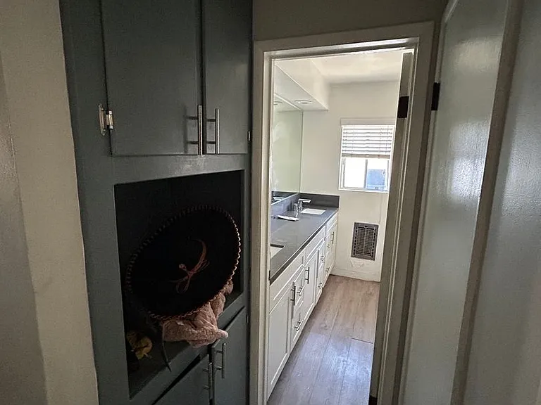12128 Ramona Ave — Photo 37