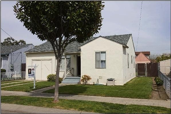 1st image of 726 Hutchings Dr