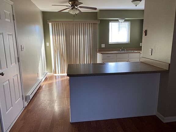 5th image of 10809 Gratiot Ave