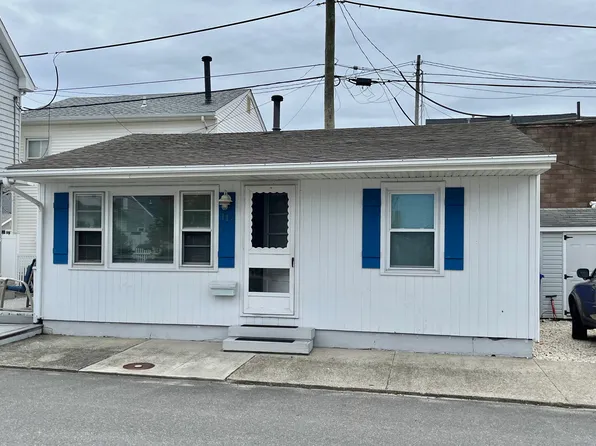 113 Carmel Dr, Lavallette, NJ 08735