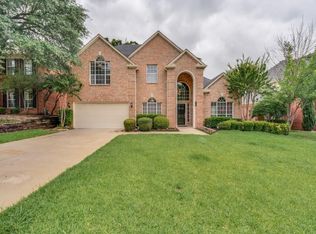 704 Ruby Ct, Grapevine, TX 76051
