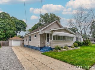 2488 McCracken St, Muskegon, MI 49441