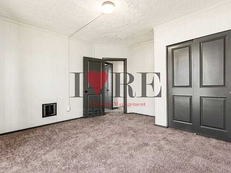 158 Dakota Ave — Photo 35