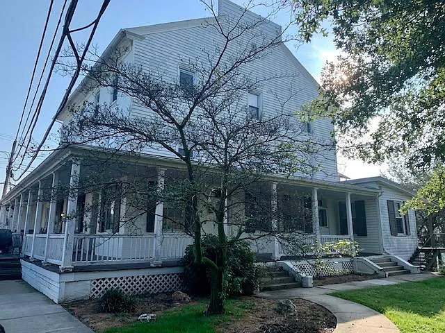 400 Maple Shade Rd #5 — Photo 1