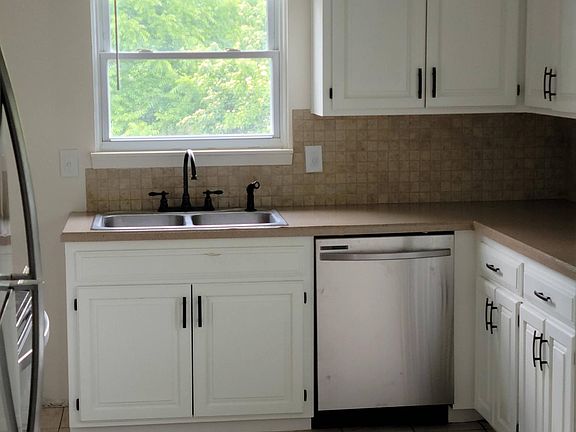 5th image of 8257 N Revere Ave