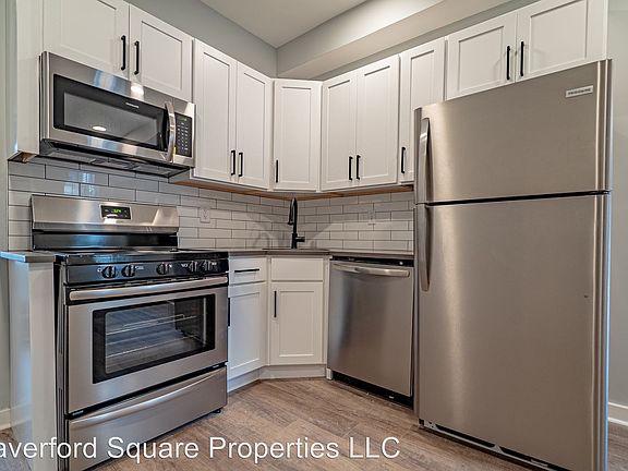 5th image of 5219 Irving St Unit 1