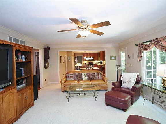 3rd image of 2226 Kyle Dr