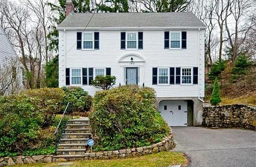 2nd image of 143 Woodchester Dr