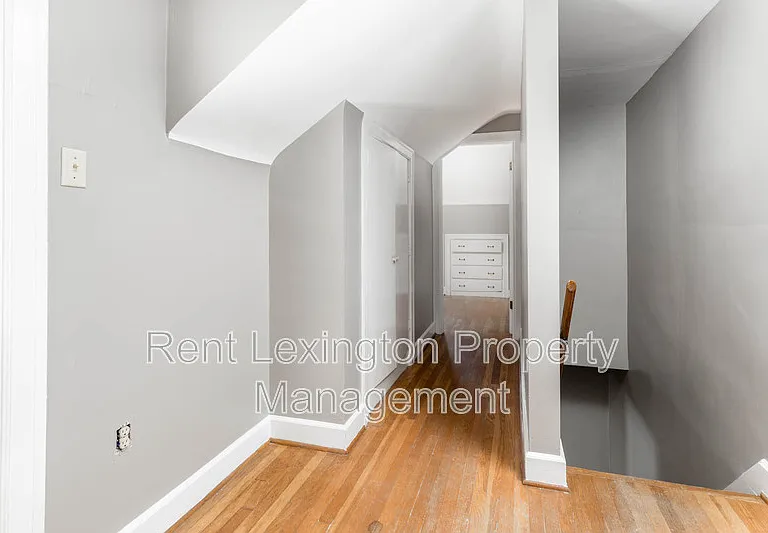 123 Barberry Ln — Photo 15