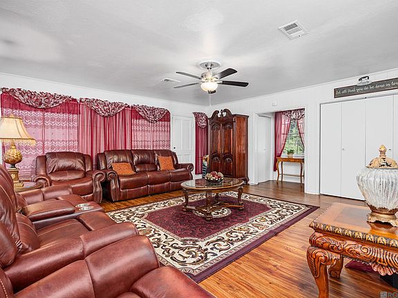 2nd image of 1275 E Riveroaks Dr