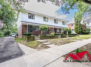 923 Dewey St, Pontiac, MI 48340