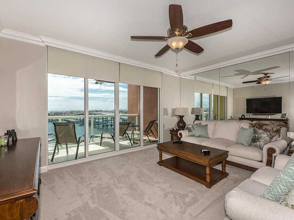 2nd image of 2640 Lake Shore Dr Unit 914
