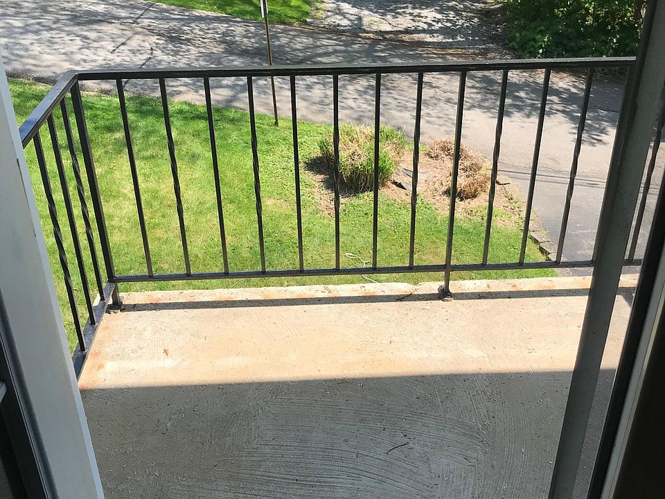 SUNNY BALCONY