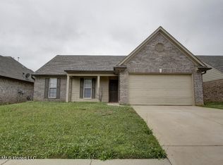 8755 Smith Ranch Dr, Southaven, MS 38671