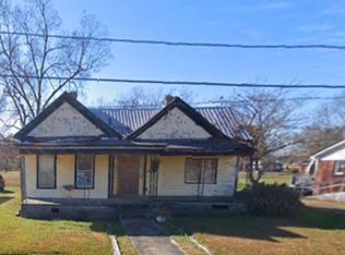 212 N West Avenue, Oak City, NC 27857