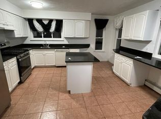 94 Green Valley Rd FLOOR 1, Staten Island, NY 10312