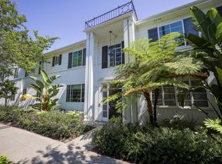 13010 W San Vicente Blvd, Los Angeles, CA 90049