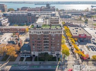 2900 E Jefferson Ave APT A702, Detroit, MI 48207