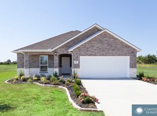 2527 Jax St, Mabank, TX 75147