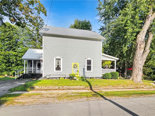 4046 Markham St, Lyons Falls, NY 13368