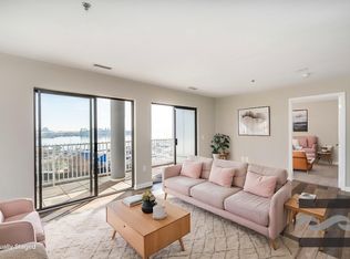 2702 Lighthouse Point E #532, Baltimore, MD 21224