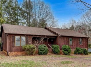 831 Wiley Lewis Rd, Greensboro, NC 27406