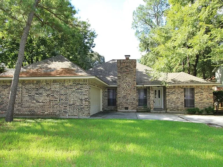 3339 Three Pines Dr — Photo 2