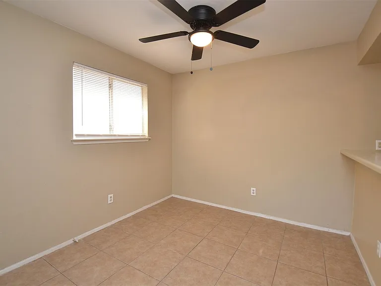 5993 Allday Dr #B — Photo 11