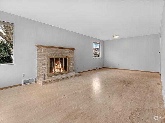 4th image of 7515 Brooklyn Avenue NE
