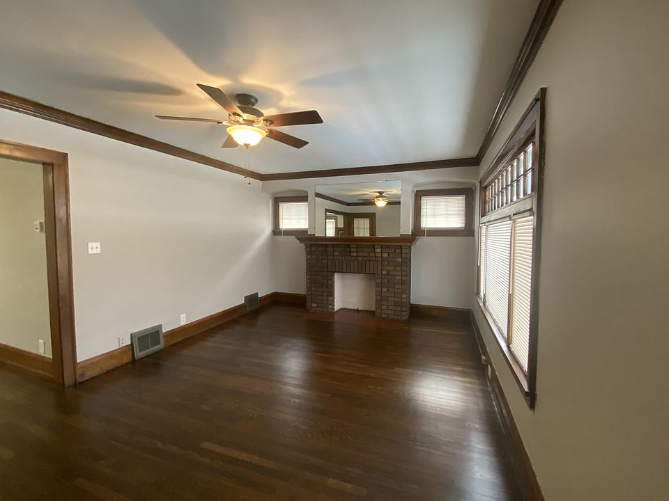1st image of 1625 Cohassett Ave