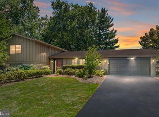 12605 Denmark Dr, Herndon, VA 20171